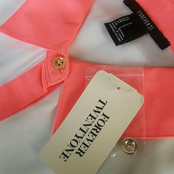 NWT Semi-Sheer Button Down Blouse - Picture 8 of 8